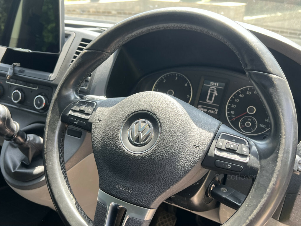 Volkswagen Transporter White #37