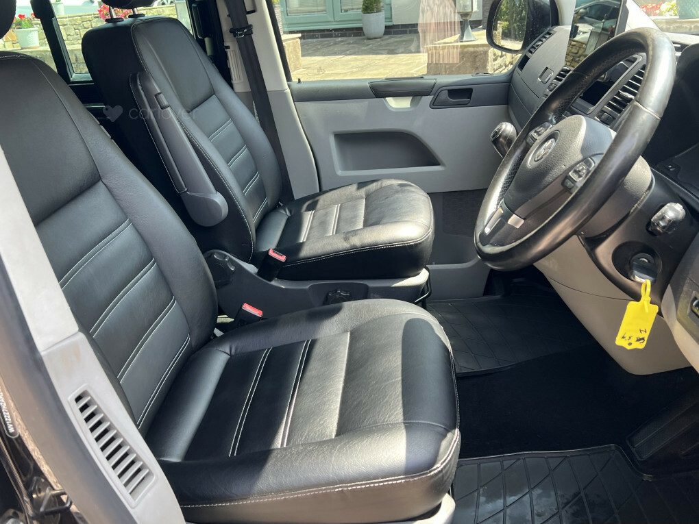 Volkswagen Transporter White #26