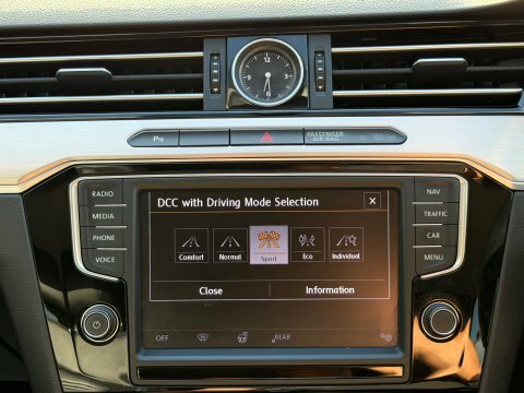 Volkswagen Passat 2.0 Tdi Bluemotion Tech Se Business Dsg Euro 6 S #40