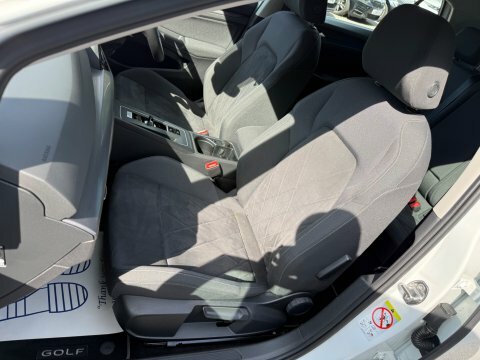 Volkswagen Golf Style Tdi Dsg DA70VTZ White #4