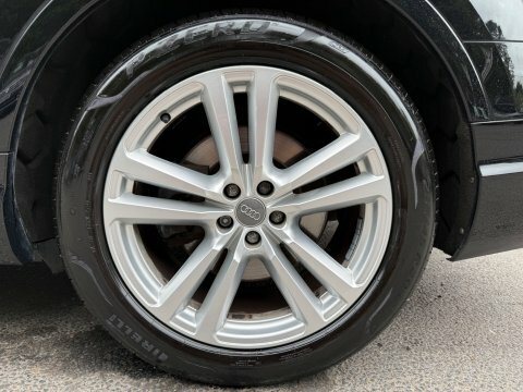 Audi Q7 3L S Line Grey #77
