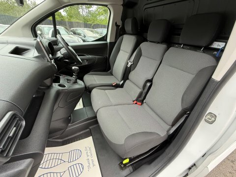 Citroen Berlingo Mpv White #15