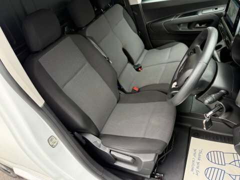 Citroen Berlingo Mpv White #17