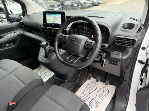 Citroen Berlingo Mpv White #21