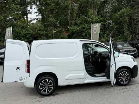 Citroen Berlingo Mpv White #13