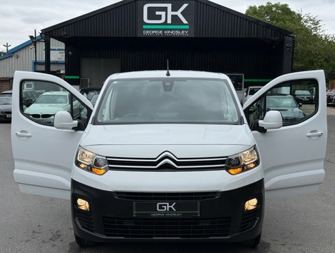 Citroen Berlingo Mpv White #9