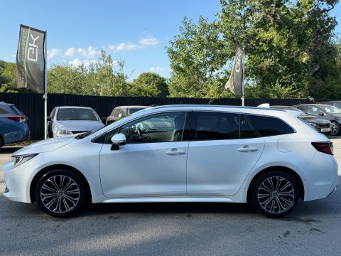 Toyota Corolla Excel #4