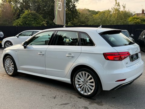 Audi A3 Sportback E-tron - EK17OOC #2