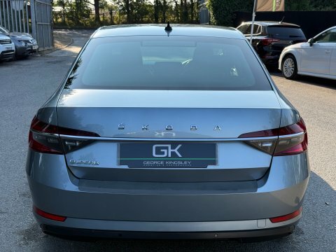 Skoda Superb 1.4 Tsi Iv Se Technology Dsg Grey #8
