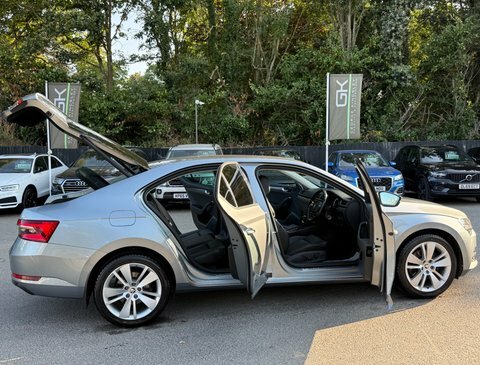 Skoda Superb 1.4 Tsi Iv Se Technology Dsg Grey #19
