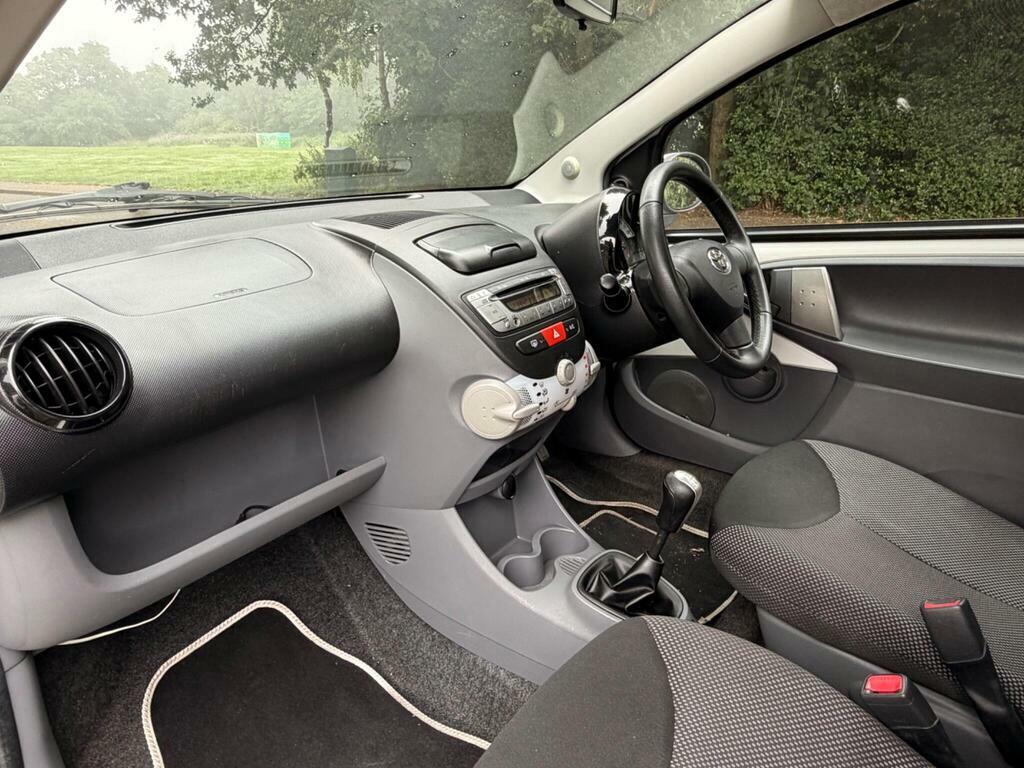 Toyota Aygo 1.0 Vvt-i Ice Euro 5 Red #7