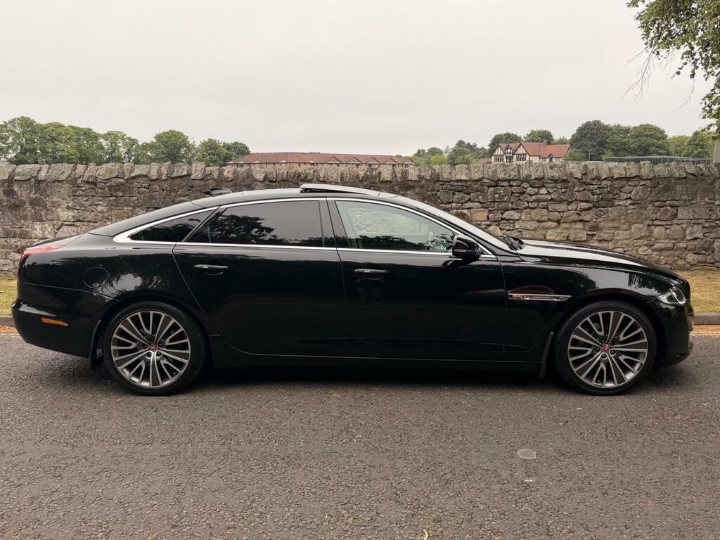 Jaguar XJ 3.0D V6 Euro 6 S S Black #2