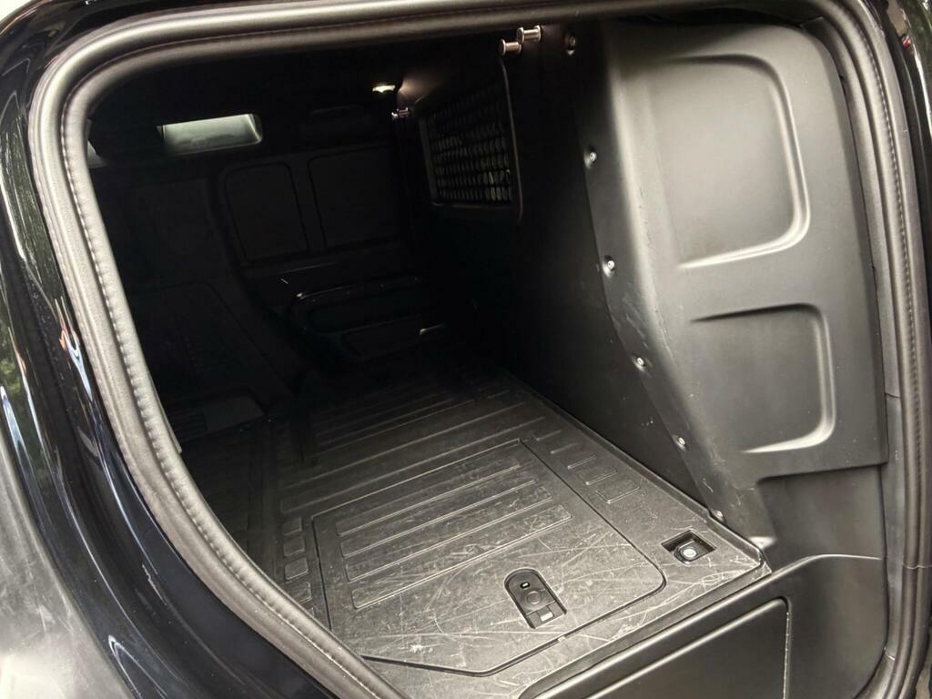 Land Rover Defender 110 3.0 D300 X-dynamic Se Black #37