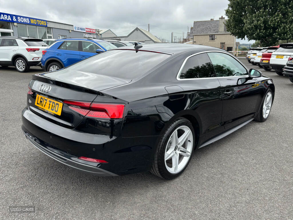 Audi A5 2.0 Tdi S Line Black #4