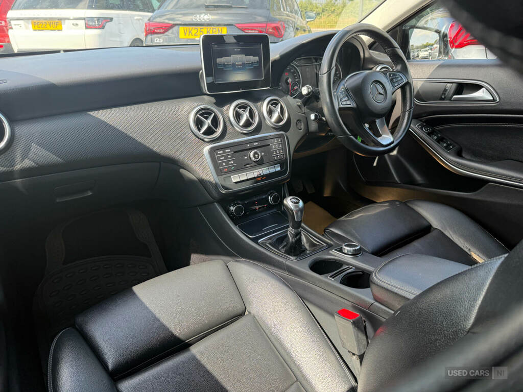 Mercedes-Benz A Class A180d Se IGZ1870 Black #6