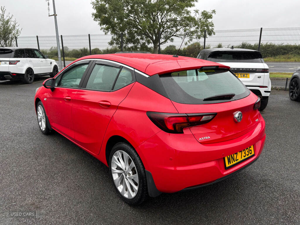 Vauxhall Astra 1.6 Cdti 16V Energy Red #5