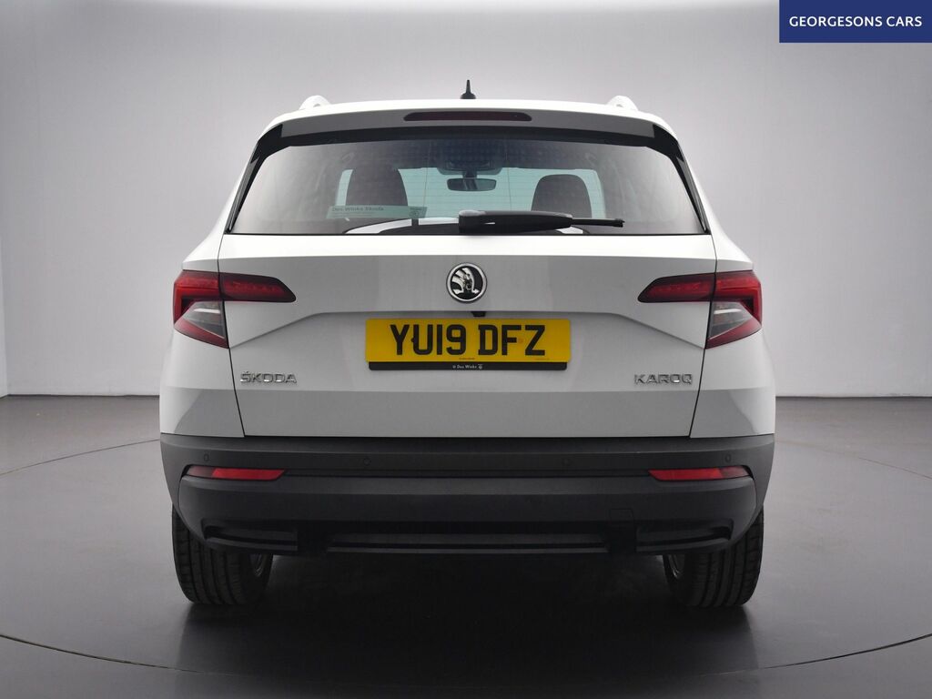 Skoda Karoq Tsi Act Se L White