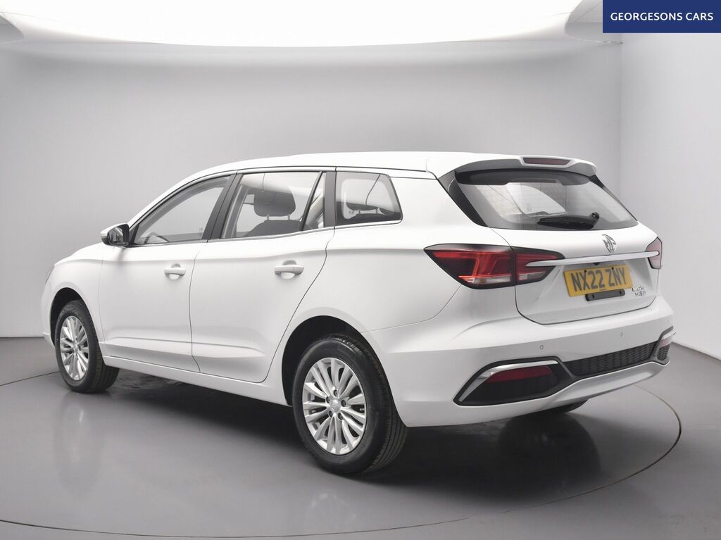 MG 1100 Excite Long Range Estate White