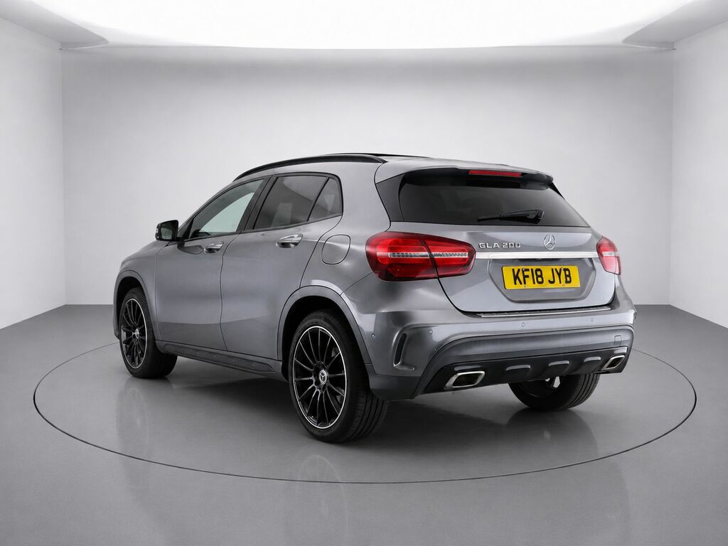 Mercedes-Benz GLA Class Gla200 Amg Line Premium Grey #3