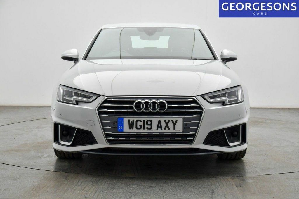 Audi A4 Tfsi 35 S Line White #2