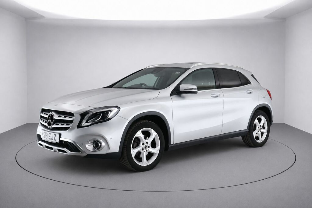Mercedes-Benz GLA Class Gla200d Sport Premium Plus Silver #2