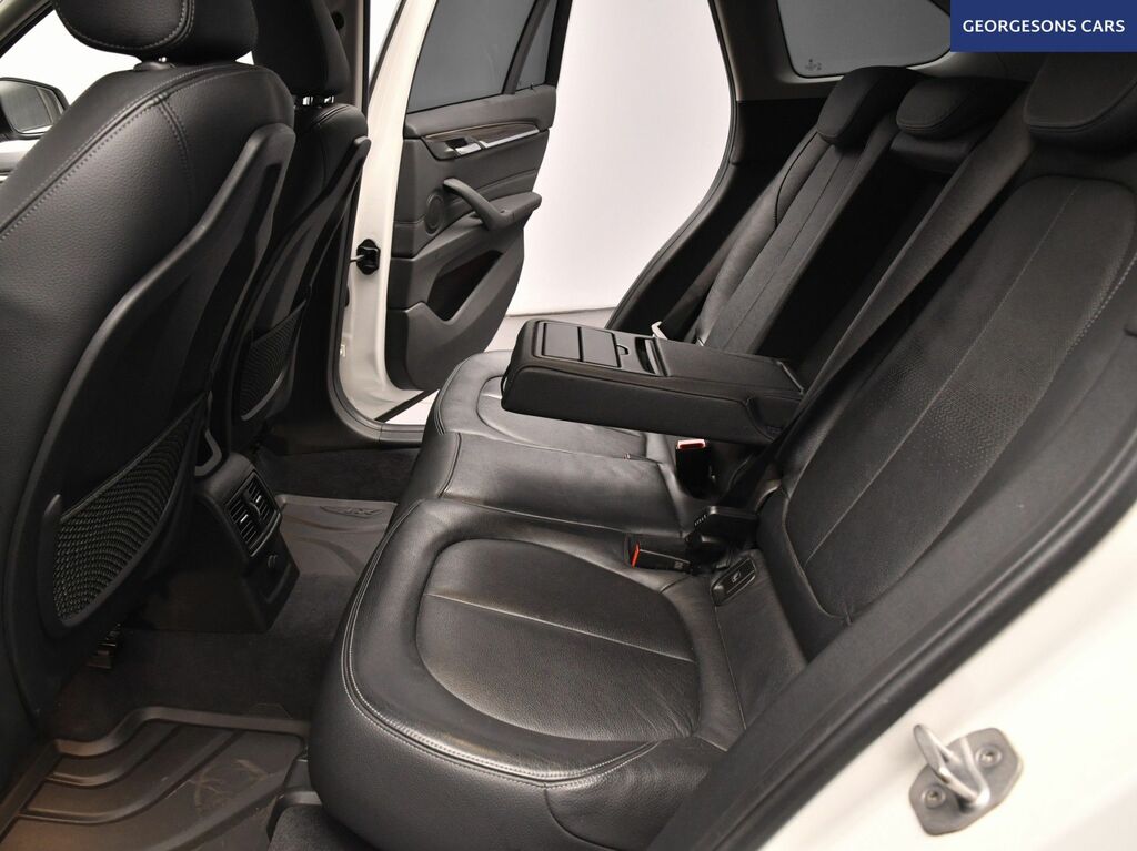 BMW X1 2.0 20I Sport Suv Xdrive White #16