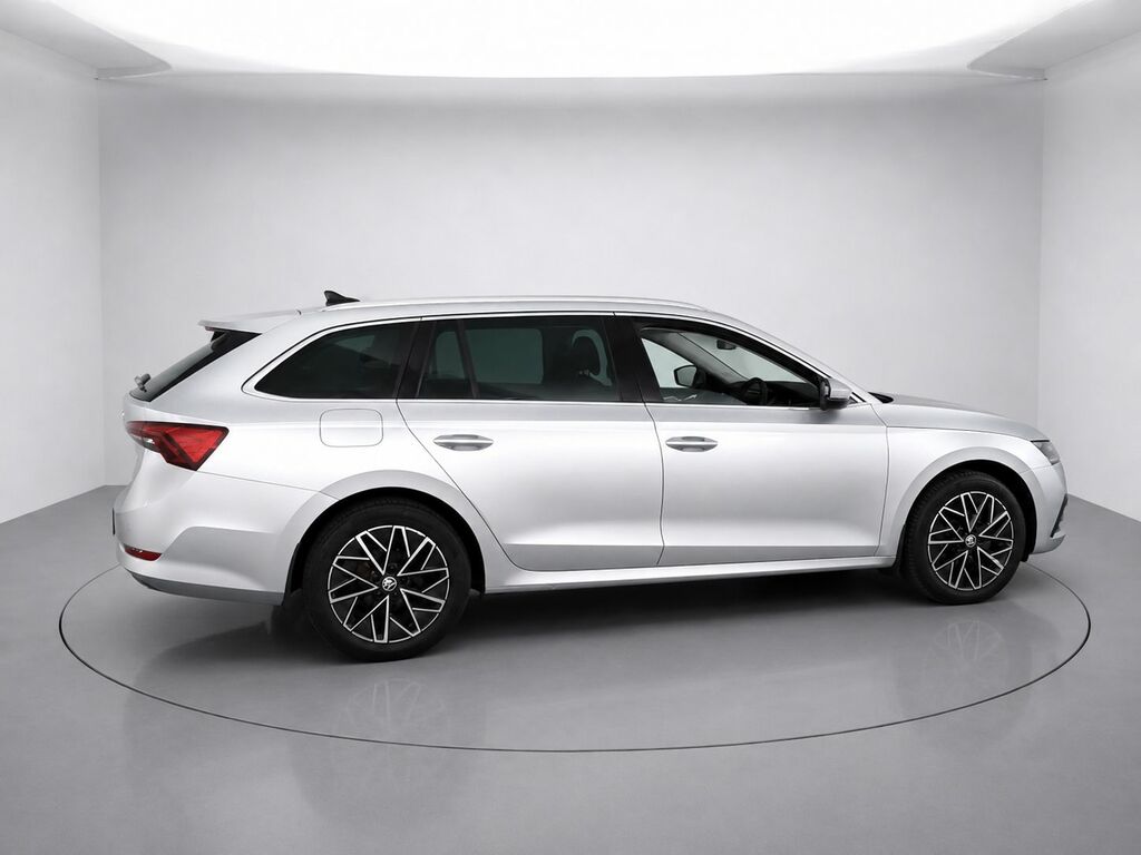 Skoda Octavia Tdi Se L Estate Silver #2