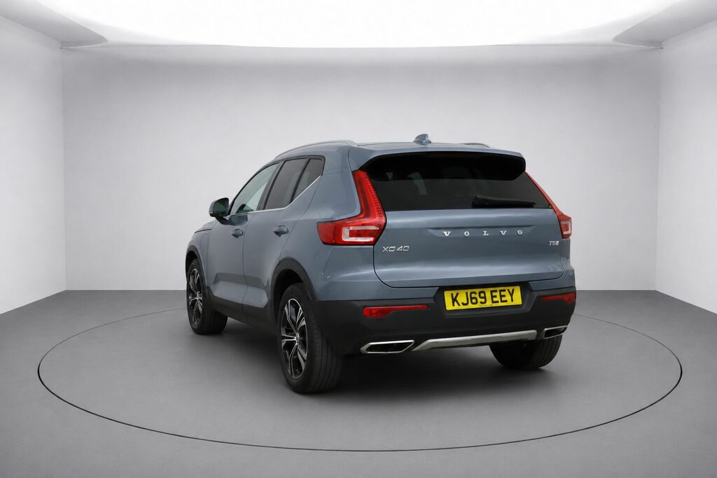 Volvo XC40 T5 Twin Engine 10.7Kwh KJ69EEY Grey #2