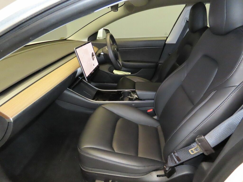 Tesla Model 3 Motor Long Range Saloon White #6