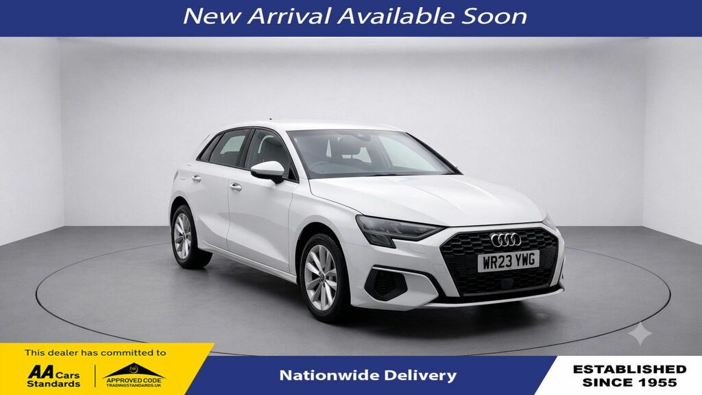 Audi A3 1.5 Tfsi 35 S Line Sportback HG23JWF Black #2