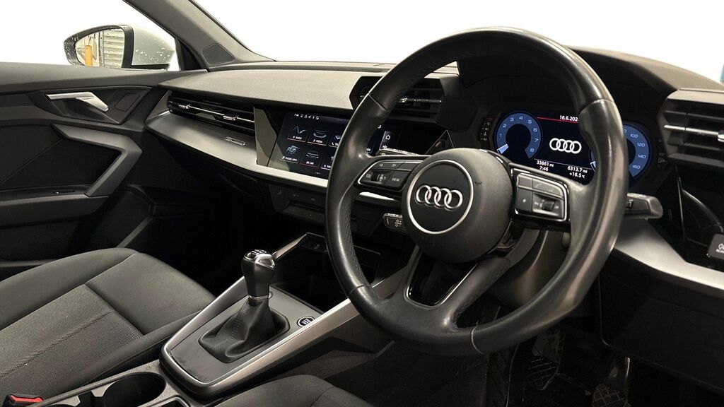 Audi A3 1.5 Tfsi 35 S Line Sportback HG23JWF Black #6