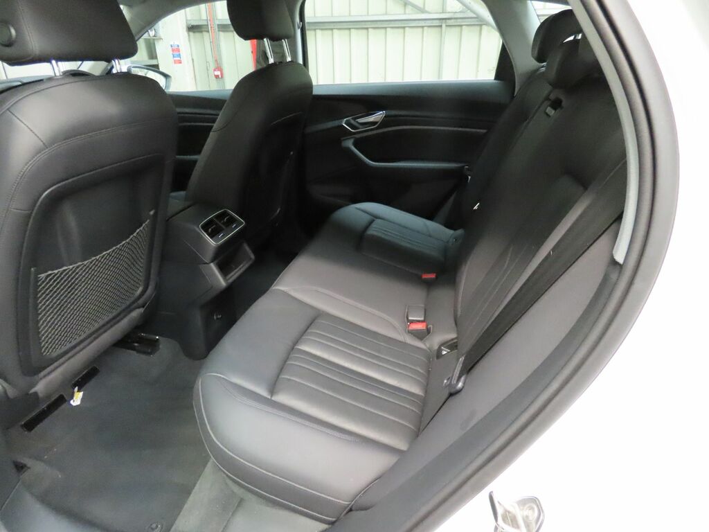 Audi E-tron Technik Suv White #5