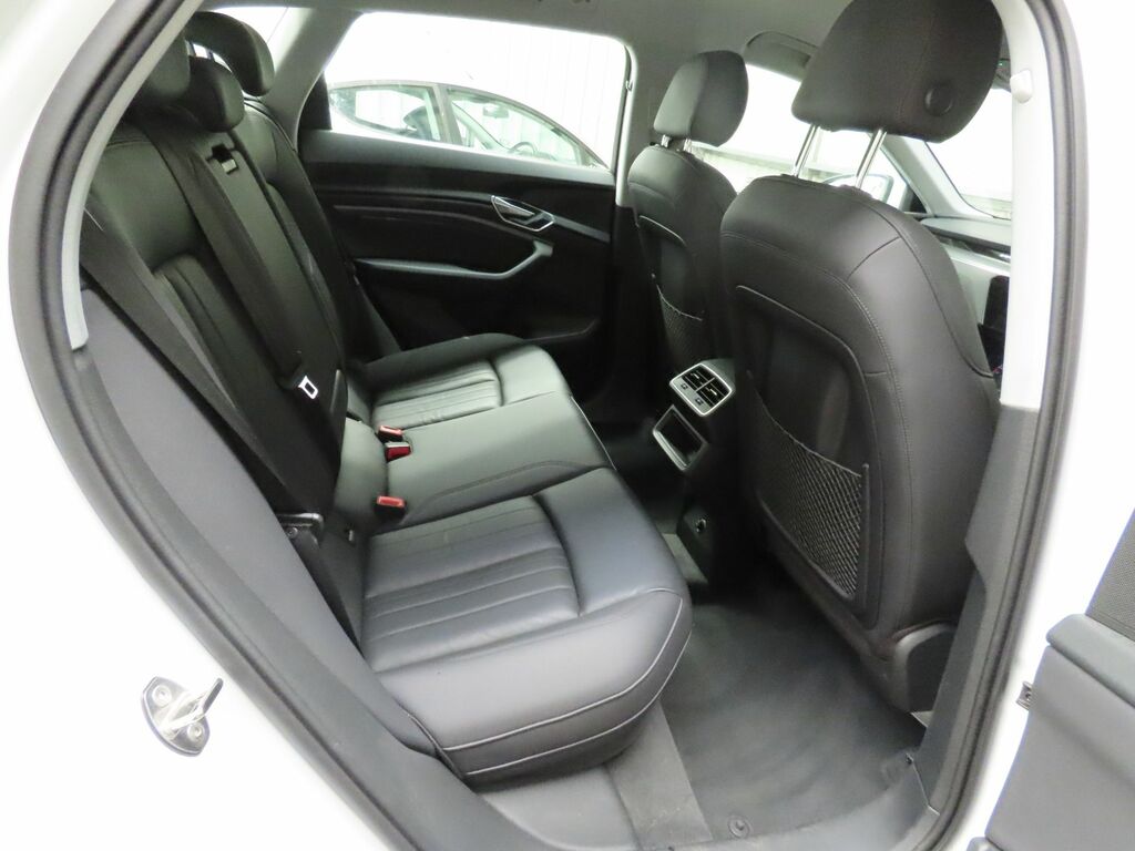 Audi E-tron Technik Suv White #6