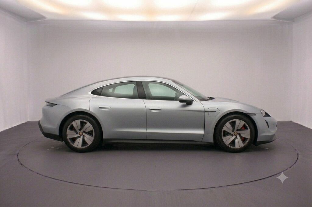 Porsche Taycan 79.2Kwh 4S Saloon Silver #2
