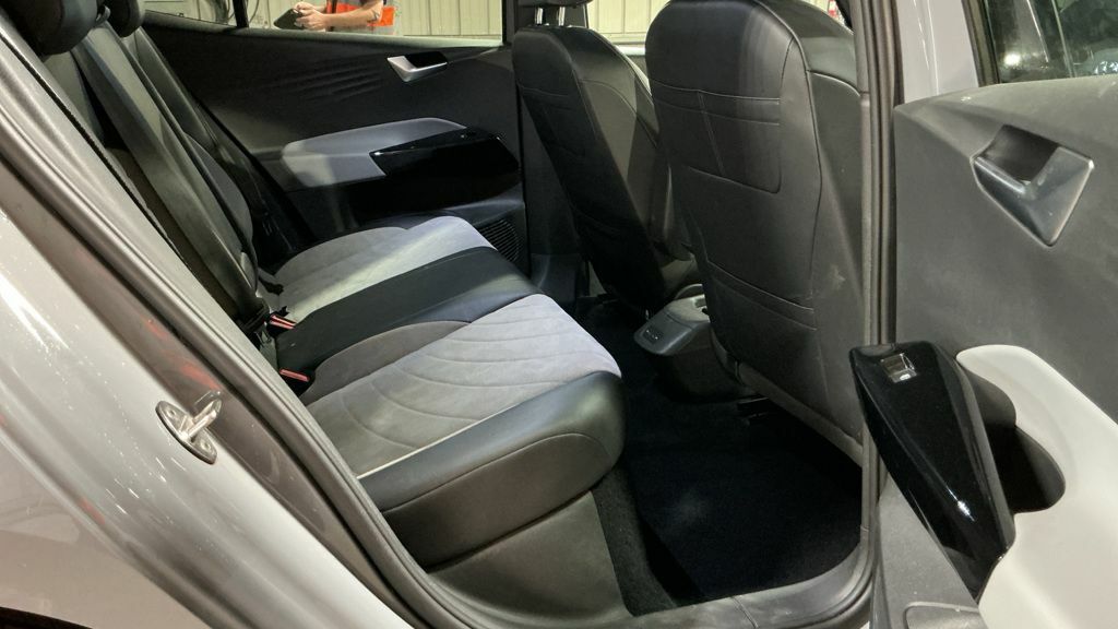 Volkswagen ID.3 Performance 58Kwh Life Hatchback Grey #6