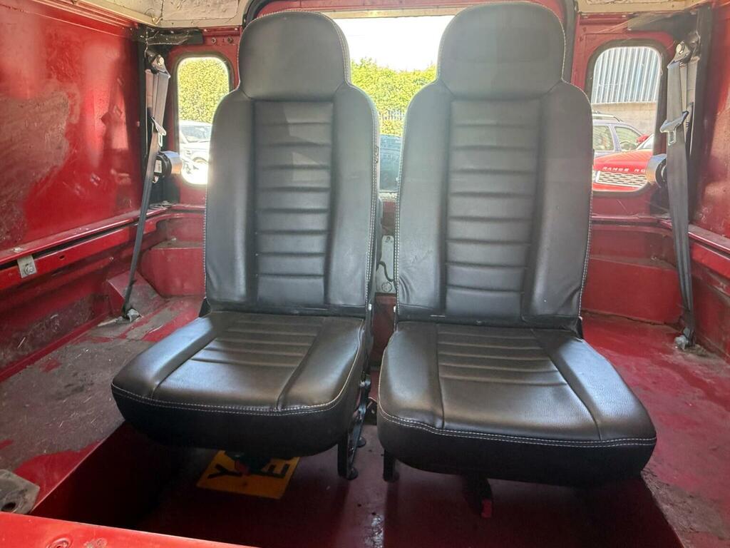 Land Rover Defender 90 2.5 90 Hard-top Td5 0D 120 Bhp Blue #15