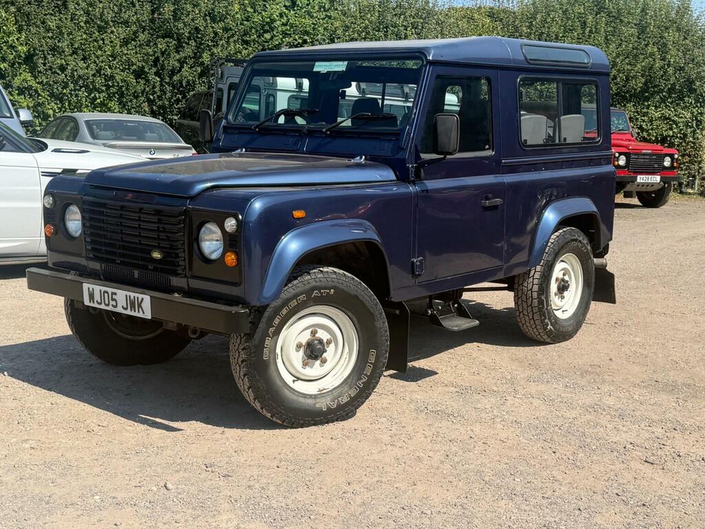 Land Rover Defender 90 Td5 Station Wagon Blue