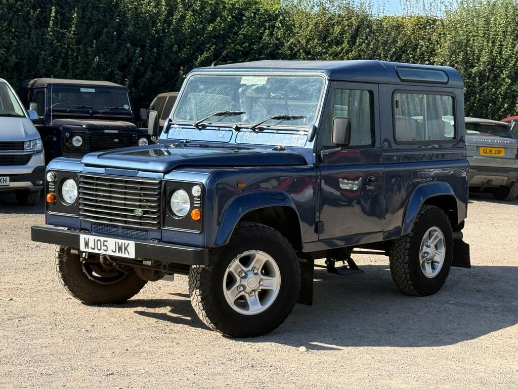 Land Rover Defender 90 Td5 Station Wagon Blue