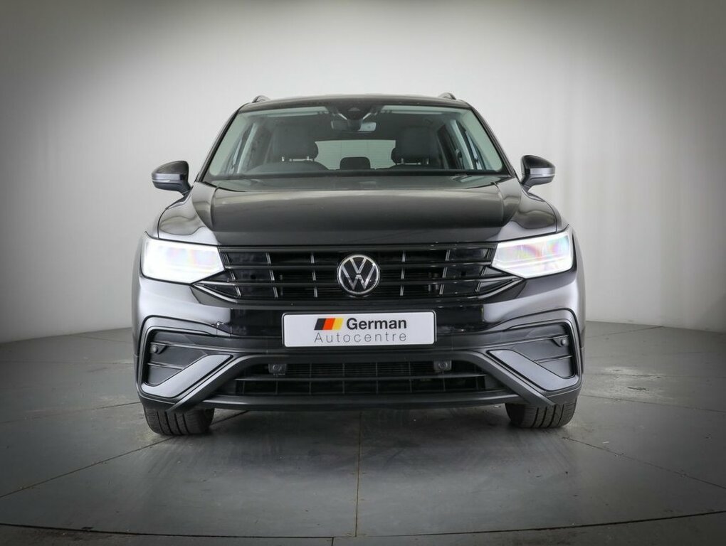 Volkswagen Tiguan Allspace 1.5L Life Black #4