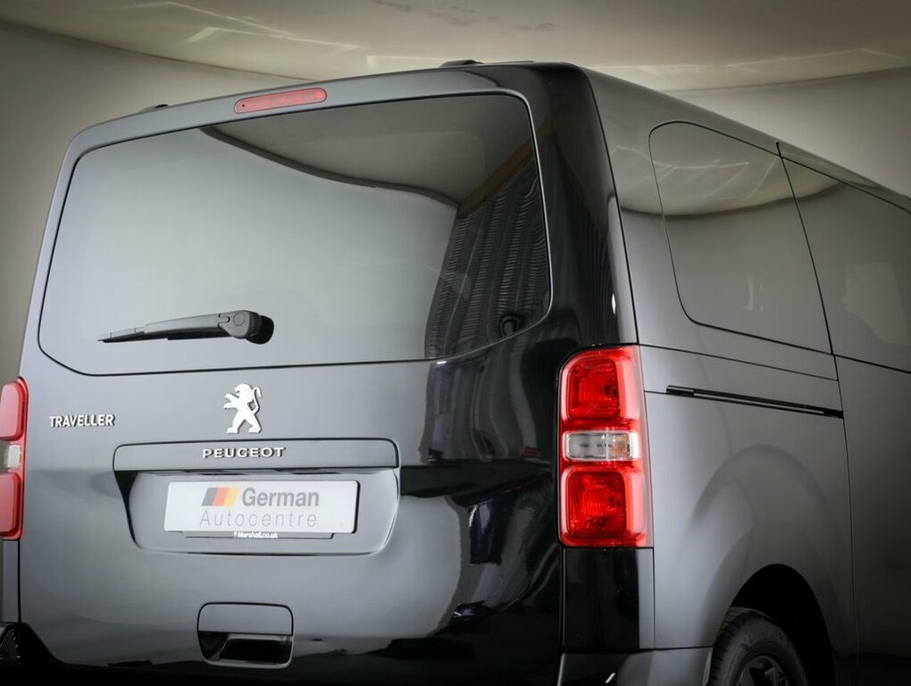 Peugeot Traveller 2L Active Black #3