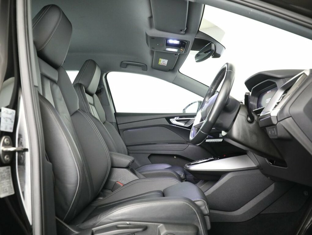 Audi Q4 E Tron Q4 E-tron Black Edition 40 Purple #19