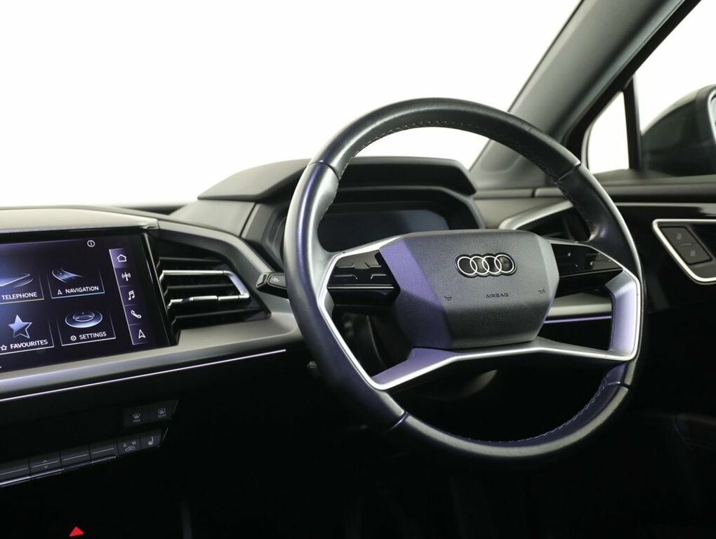 Audi Q4 E Tron Q4 E-tron Black Edition 40 Purple #39