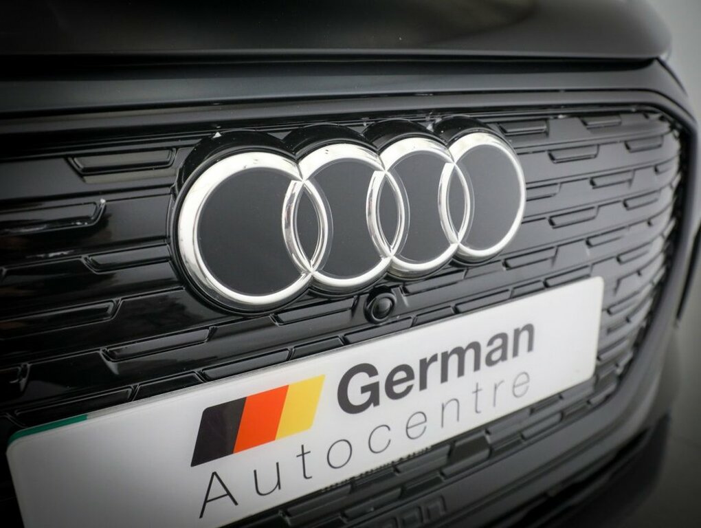Audi Q4 E Tron Q4 E-tron Black Edition 40 Purple #11