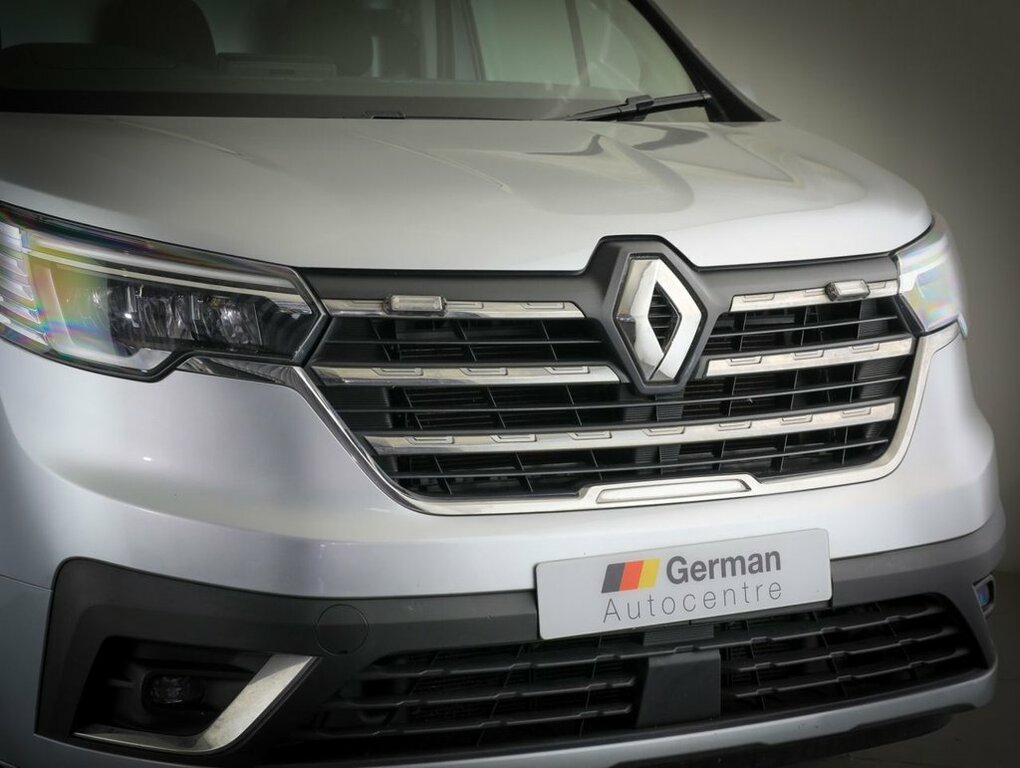 Renault Trafic 2L Business White #9