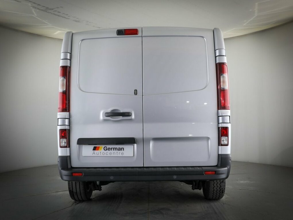 Renault Trafic 2L Business White #14