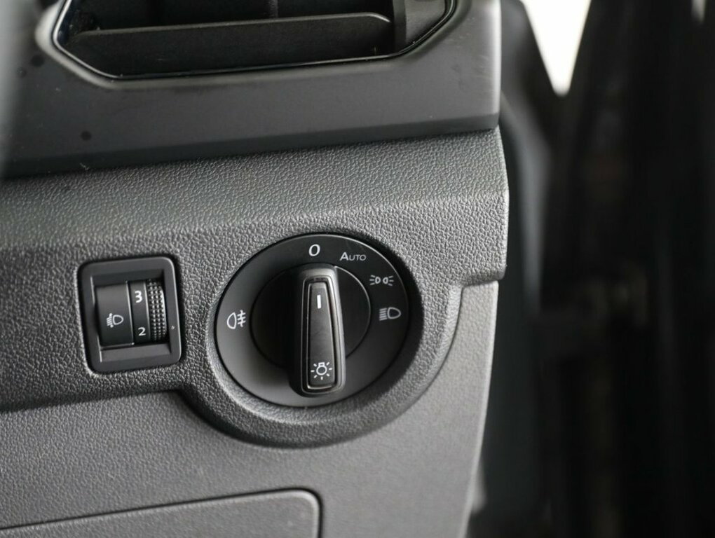 Volkswagen T-Cross 1.0 Tsi 115Ps Se Hatchback Front Rear Sensor Silver #28