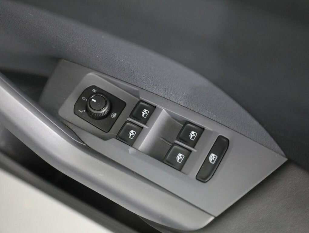 Volkswagen T-Cross 1.0 Tsi 115Ps Se Hatchback Front Rear Sensor Silver #22