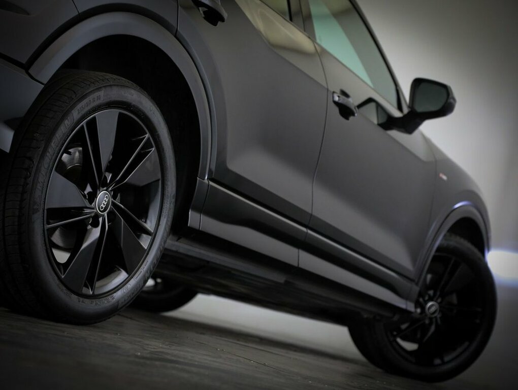 Audi Q2 1.5L S Line Black #6