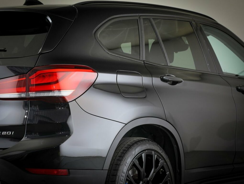 BMW X1 2L Xline Black #6