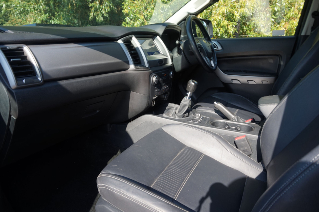 Ford Ranger Estate YR22RXX Black #5